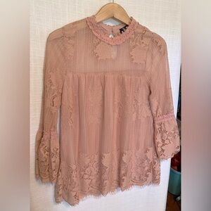 Miss Chieveous‎ Blush Rose Pink Lace Top Size Small